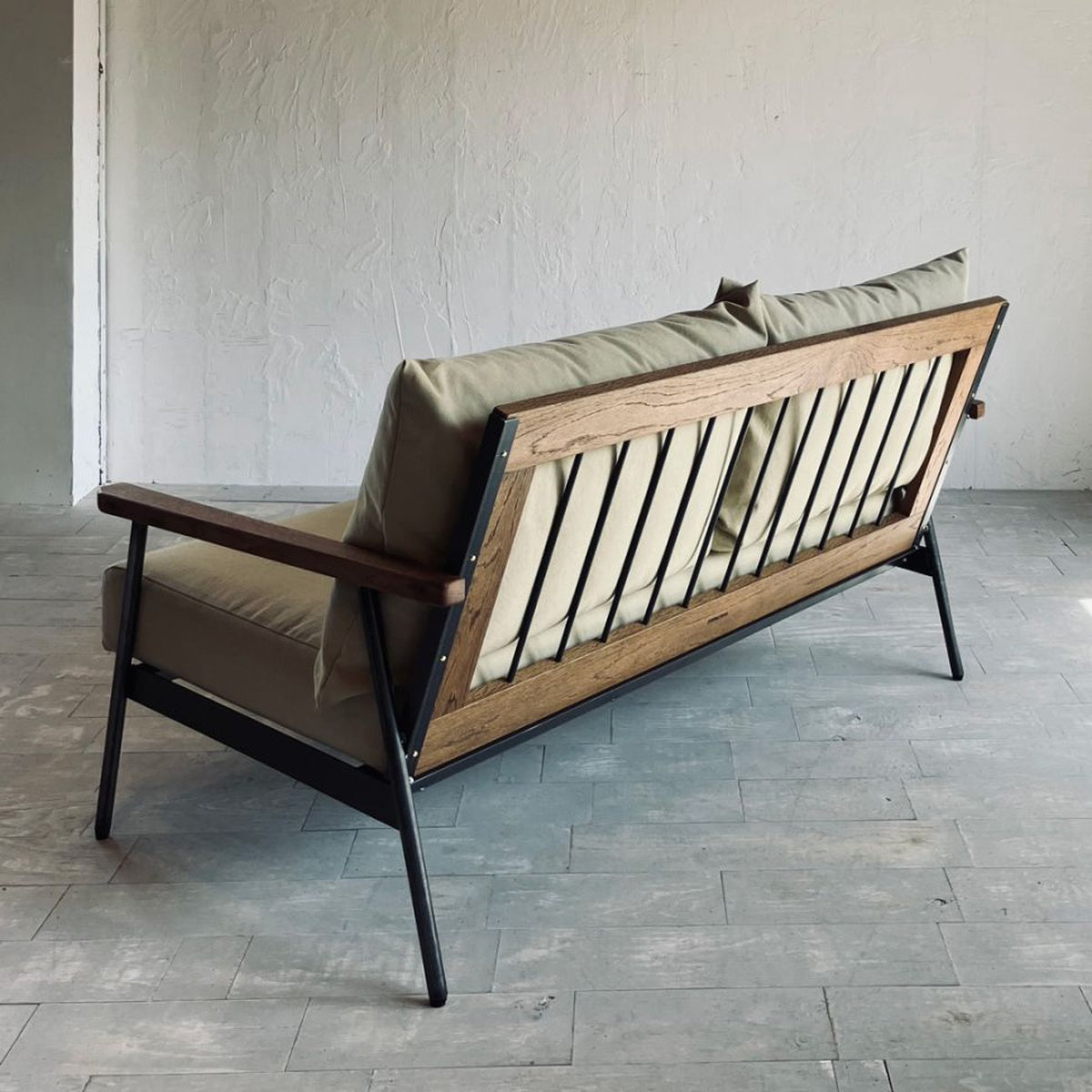 SLY SOFA