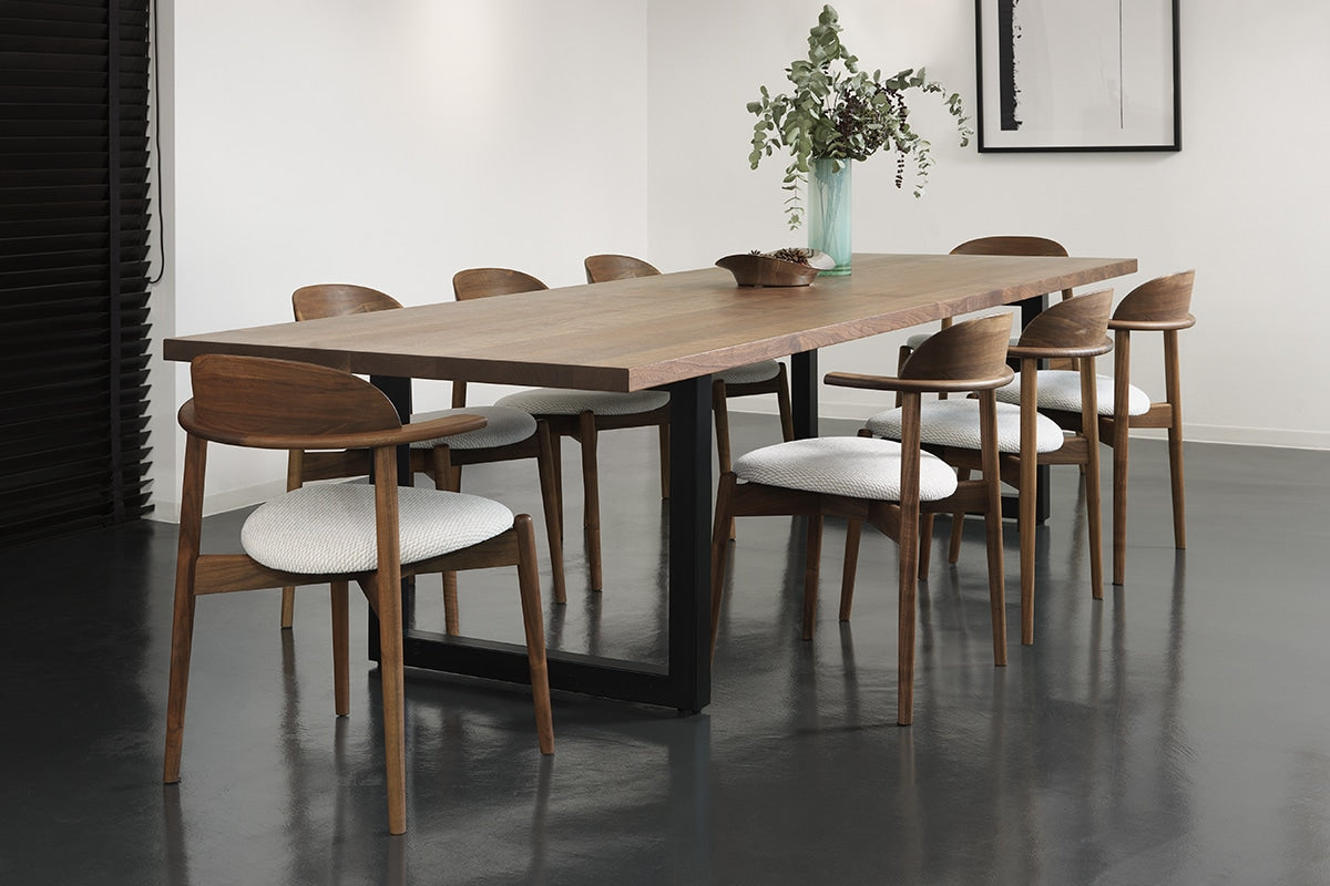 YU UC2-B DINING CHAIR