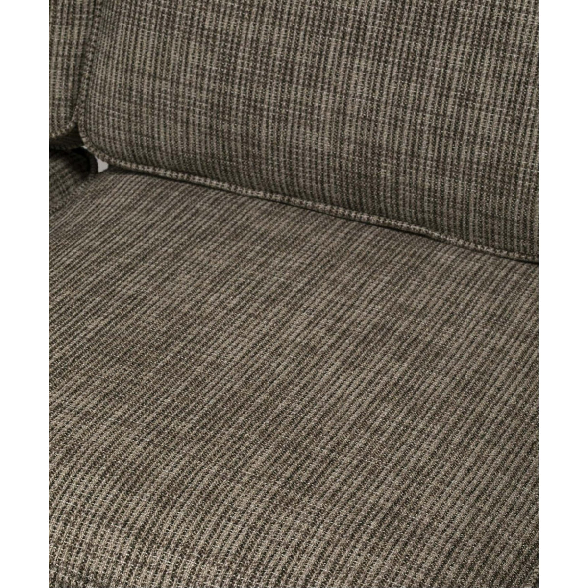 WICKER LOUNGE CHAIR
