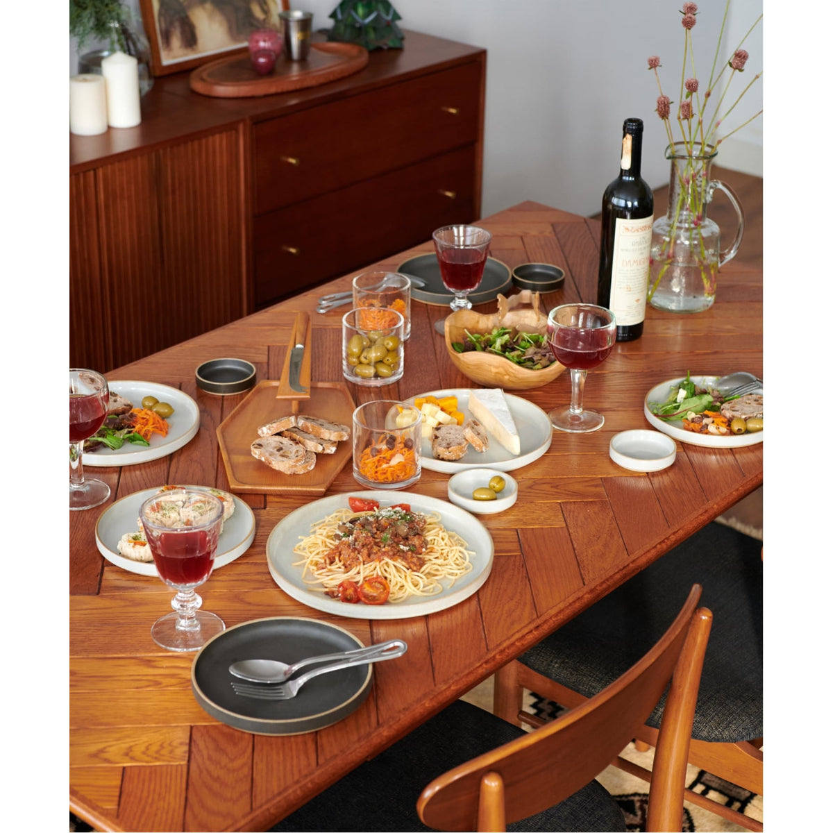 WARNER DINING TABLE ( HERRINGBONE / STANDARD )