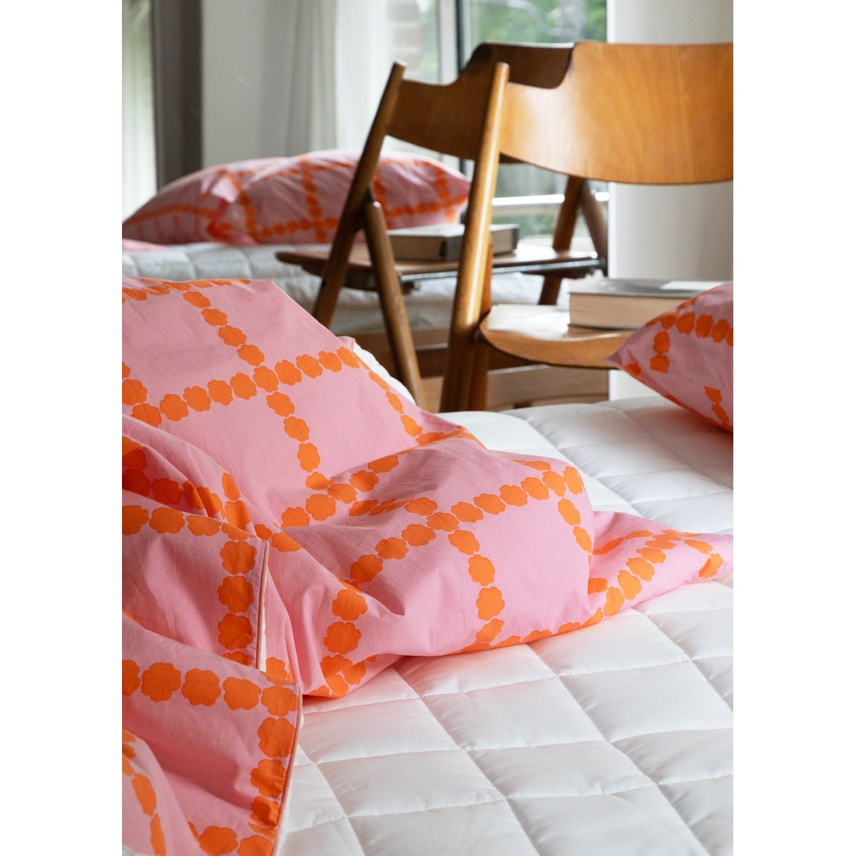 HOOK | BLOSSOM CHECK CORAL SUMMER COMFORTER
