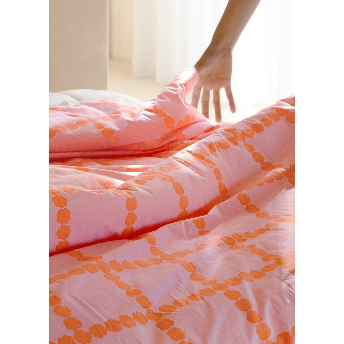 HOOK | BLOSSOM CHECK CORAL SUMMER COMFORTER