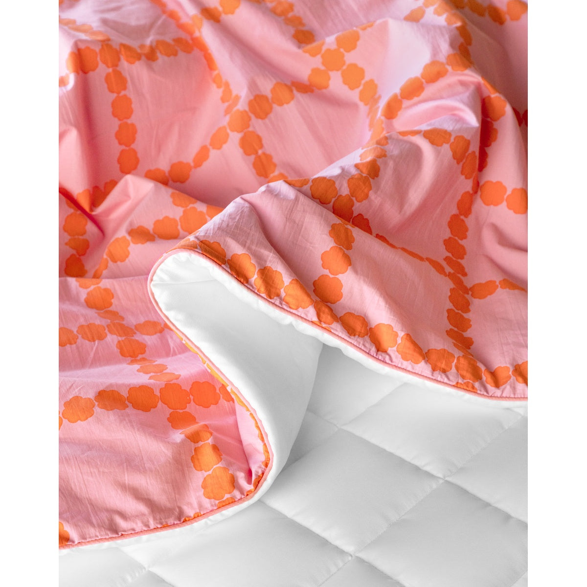 HOOK | BLOSSOM CHECK CORAL SUMMER COMFORTER