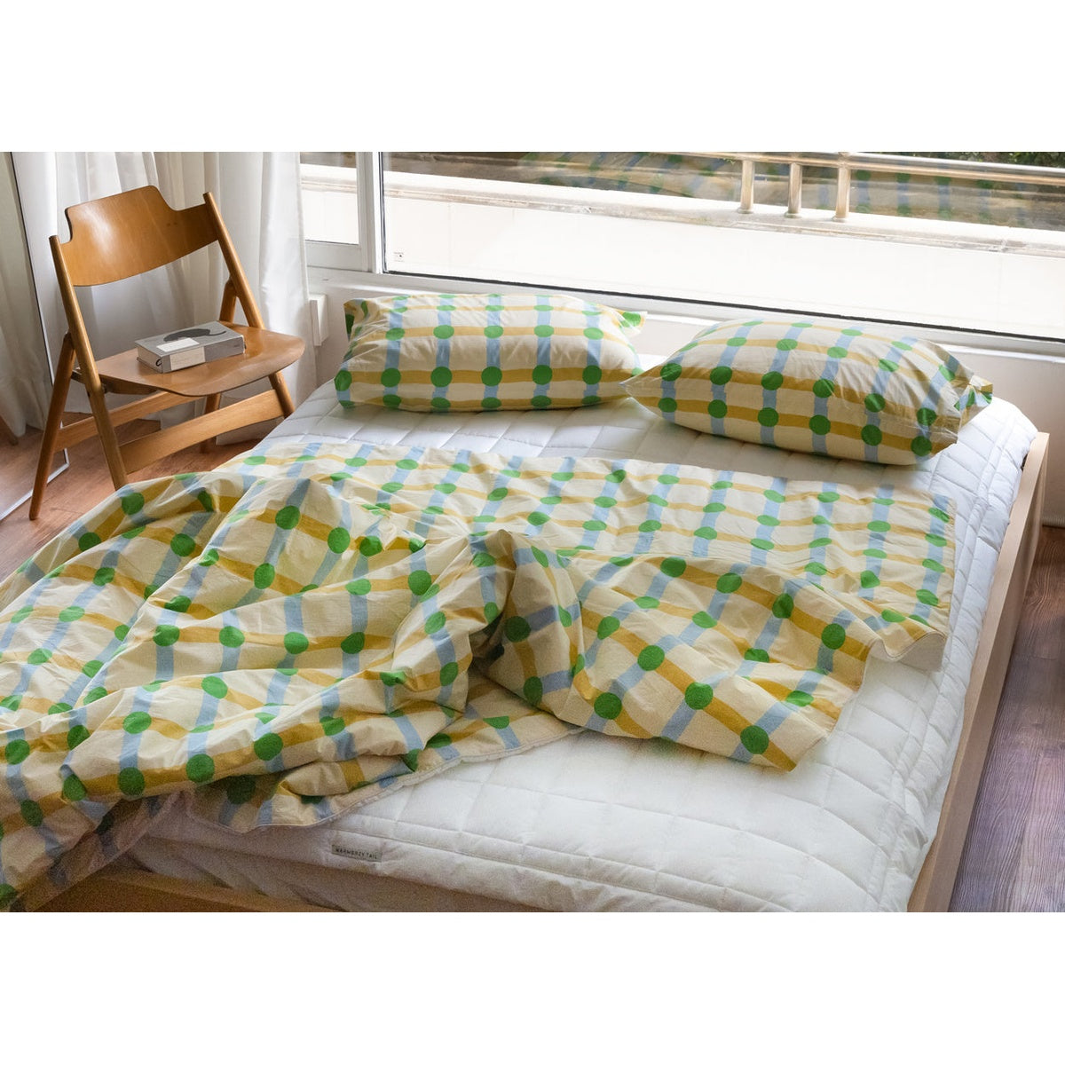 HOOK | DOT CHECK GREEN ON BEIGE SUMMER COMFORTER