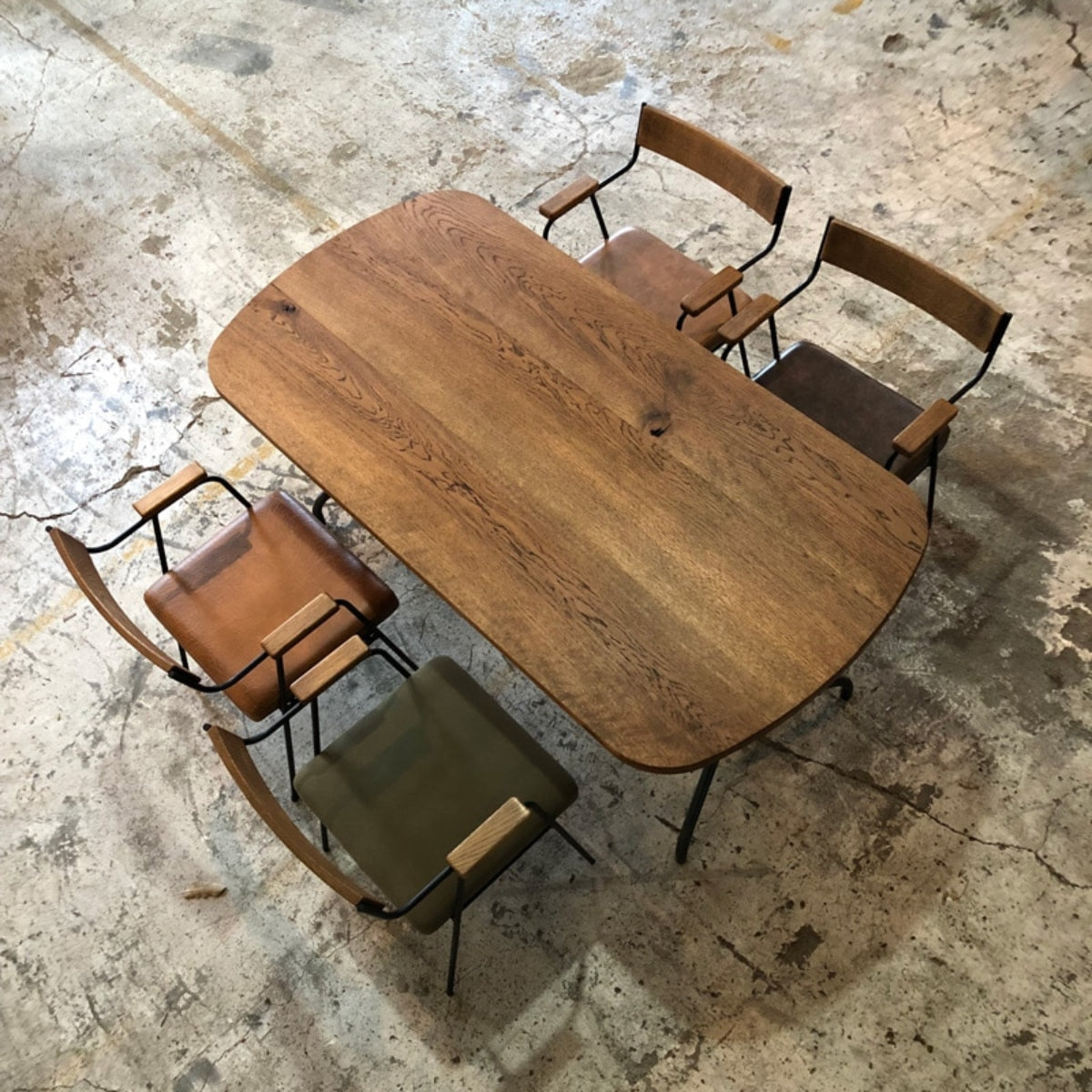 CAPONE TABLE