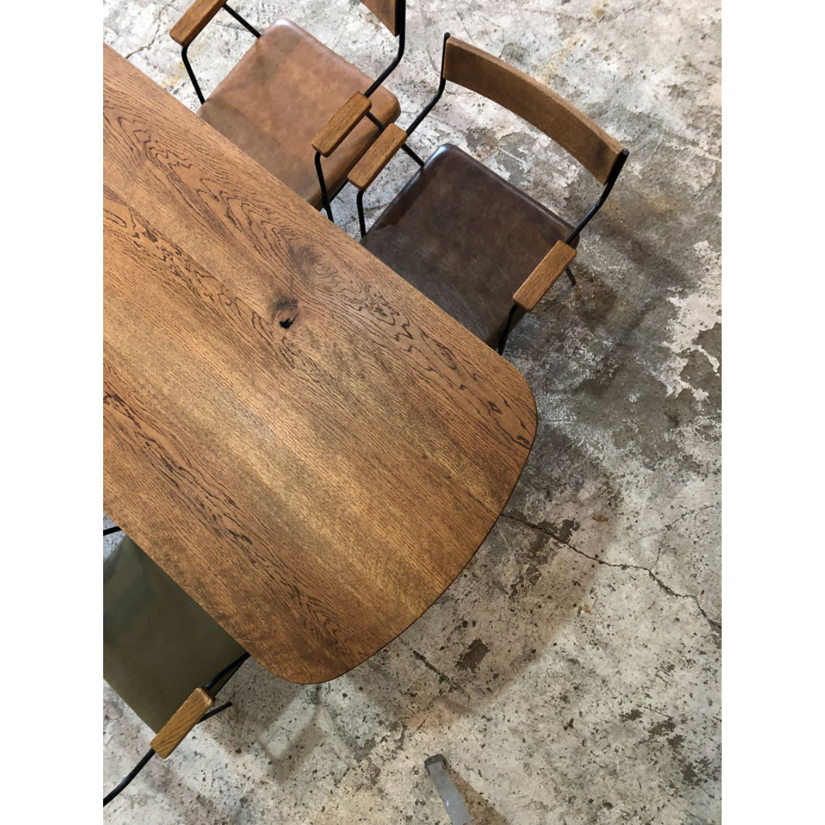 CAPONE TABLE