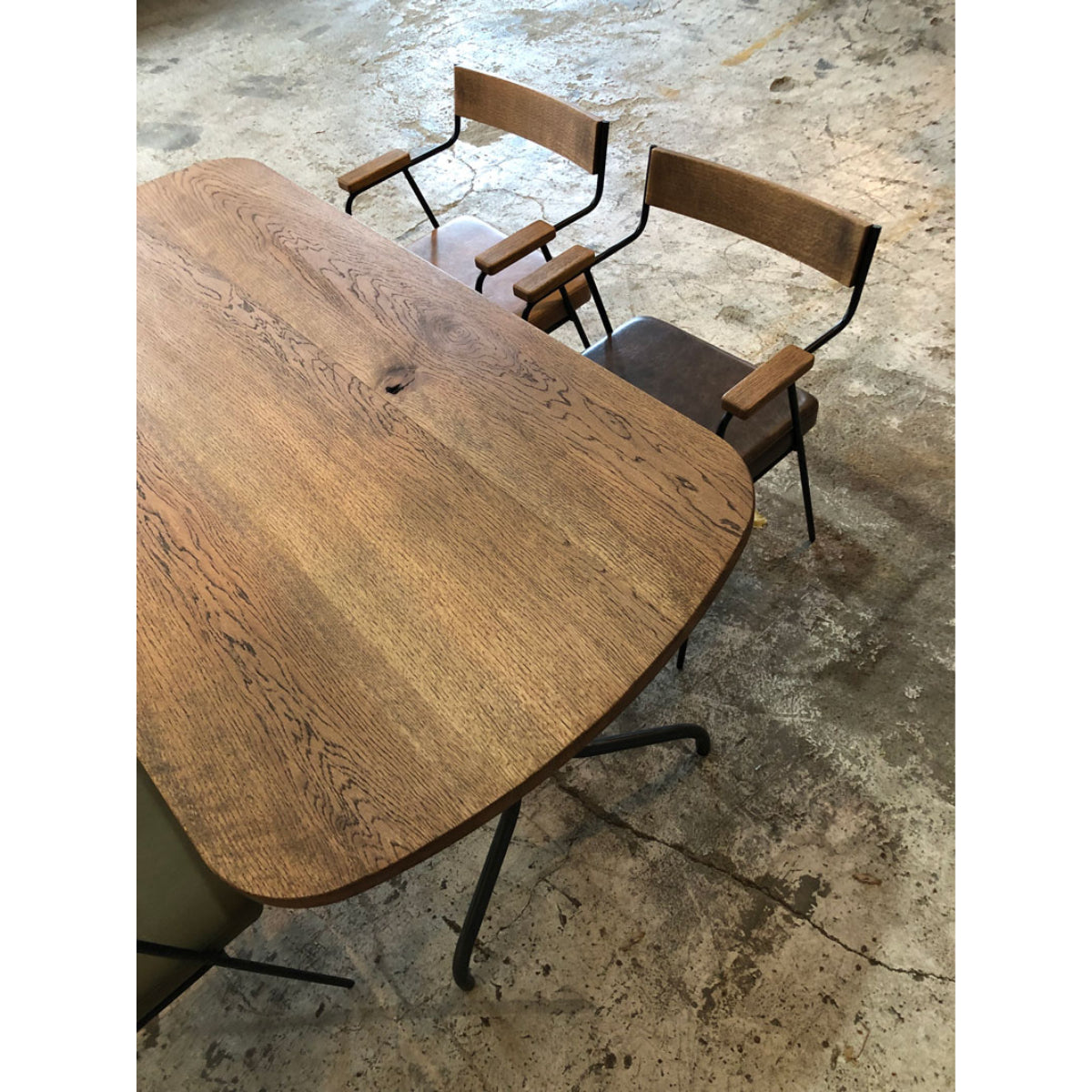 CAPONE TABLE