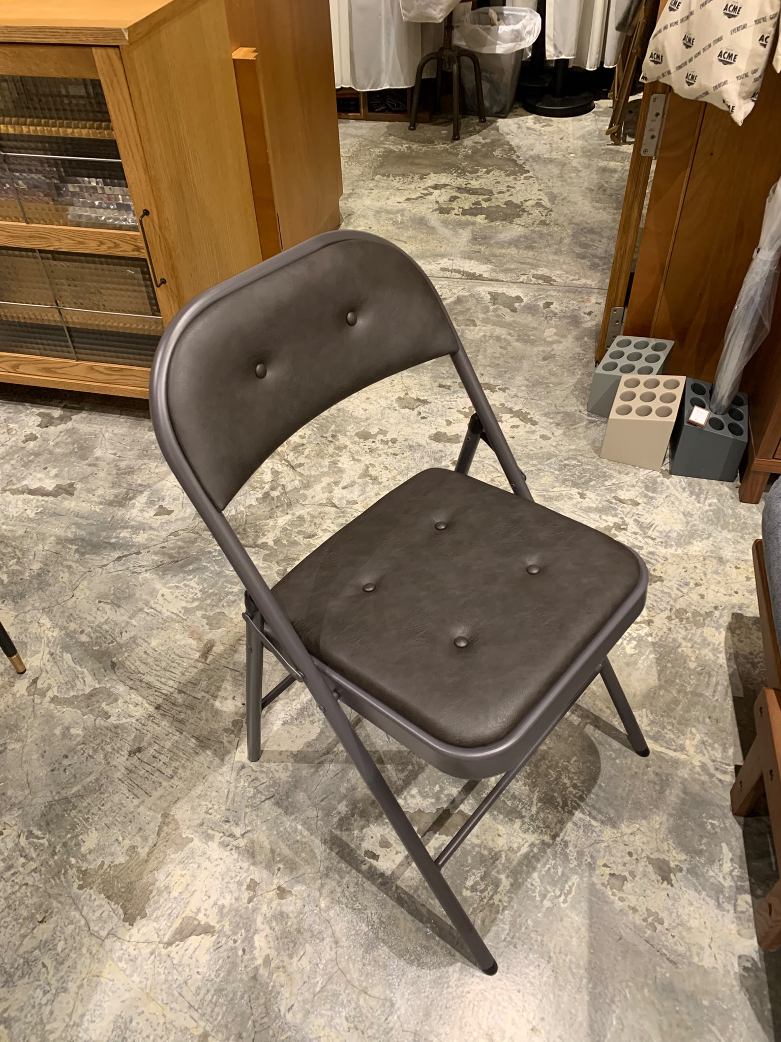 Clearance Sale -  DIRECT Chair gray ( PVC Dark Brown )