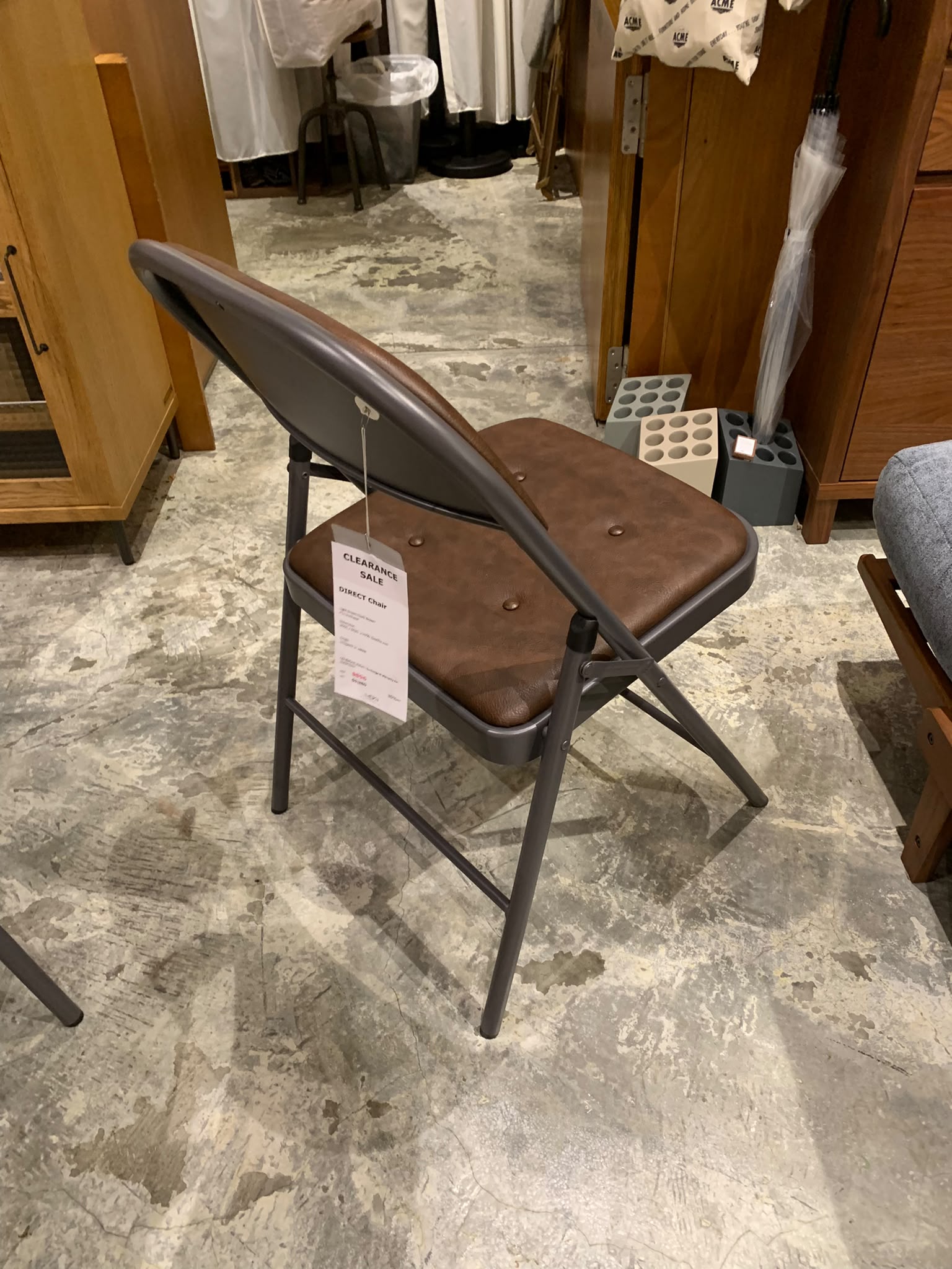 Clearance Sale - DIRECT Chair gray ( PVC Brown )
