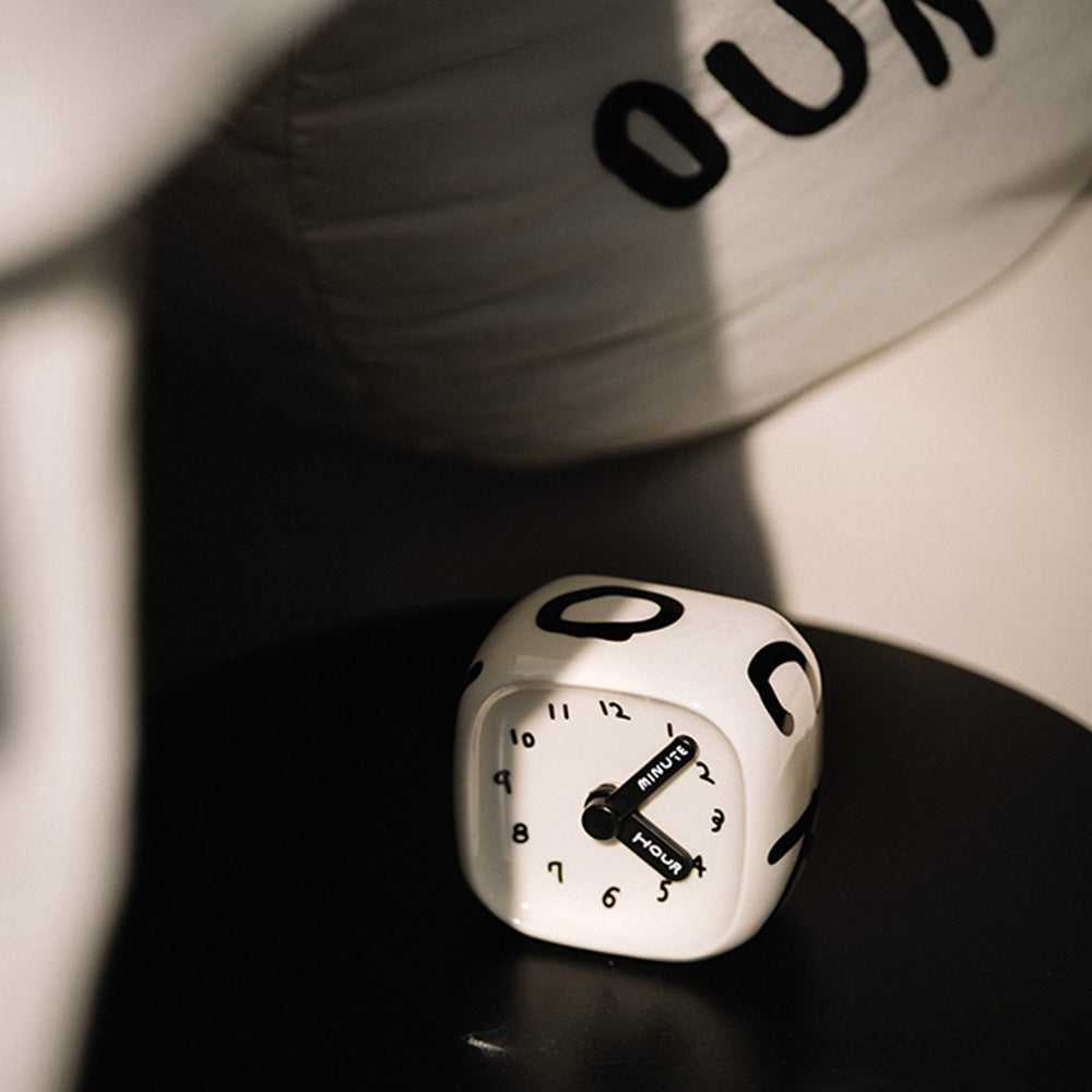 HOOK | INAP EDITION CERAMIC CUBE CLOCK 01
