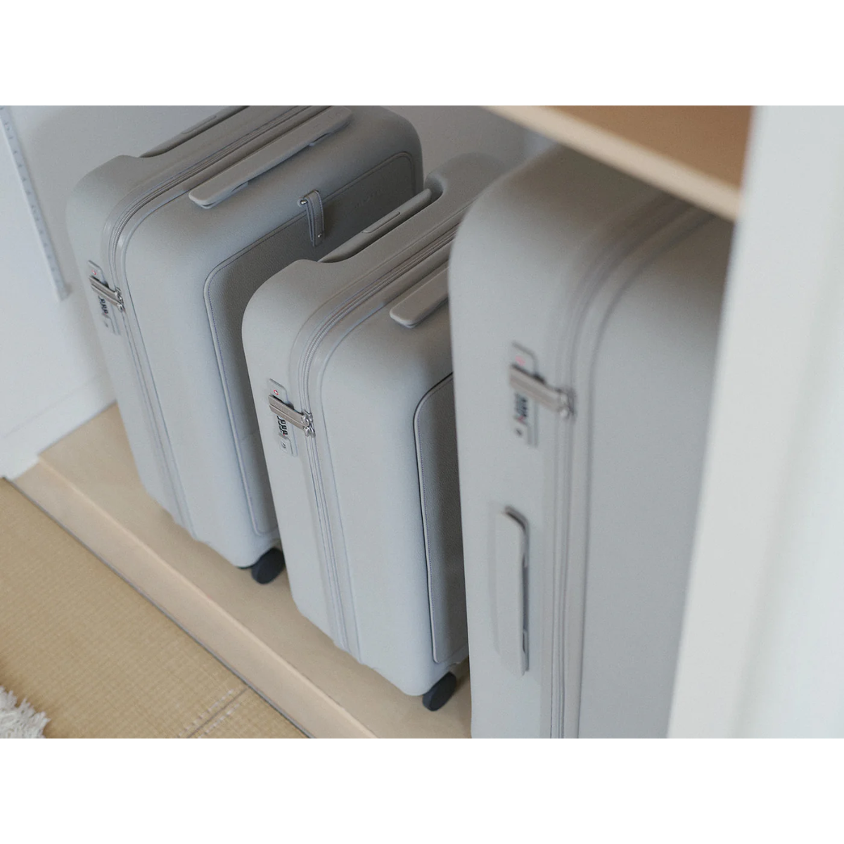 moln行李箱 (預訂) | moln Luggage (Pre-Order)