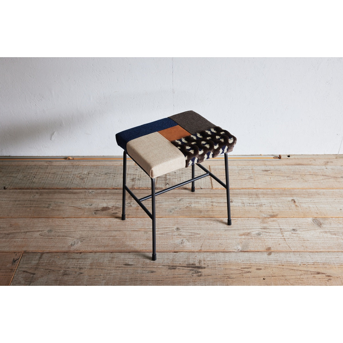 □ STOOL