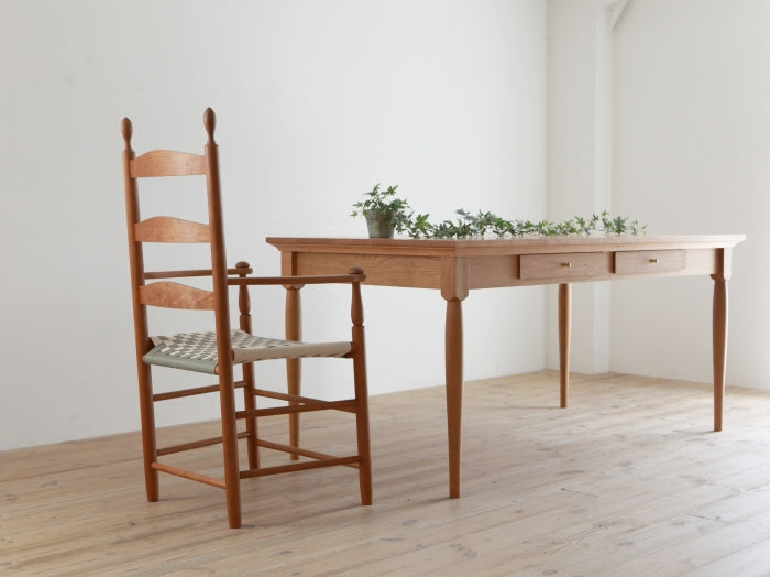 SHAKER ARM CHAIR