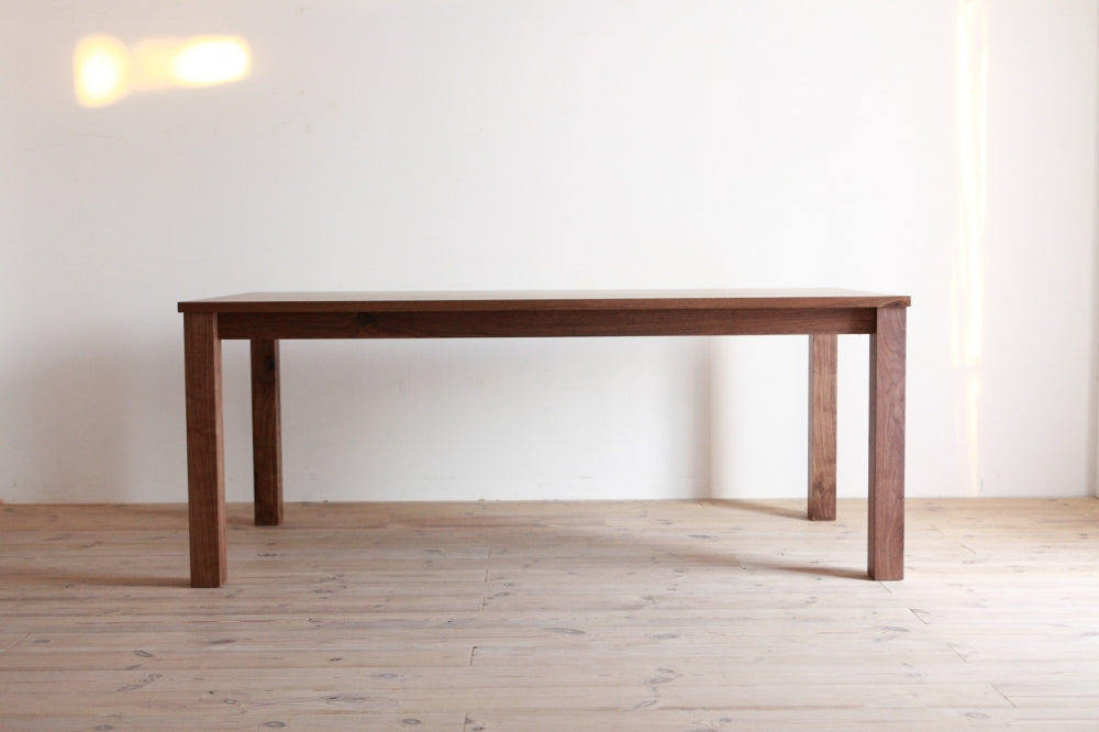 FREX WOOD DINING TABLE