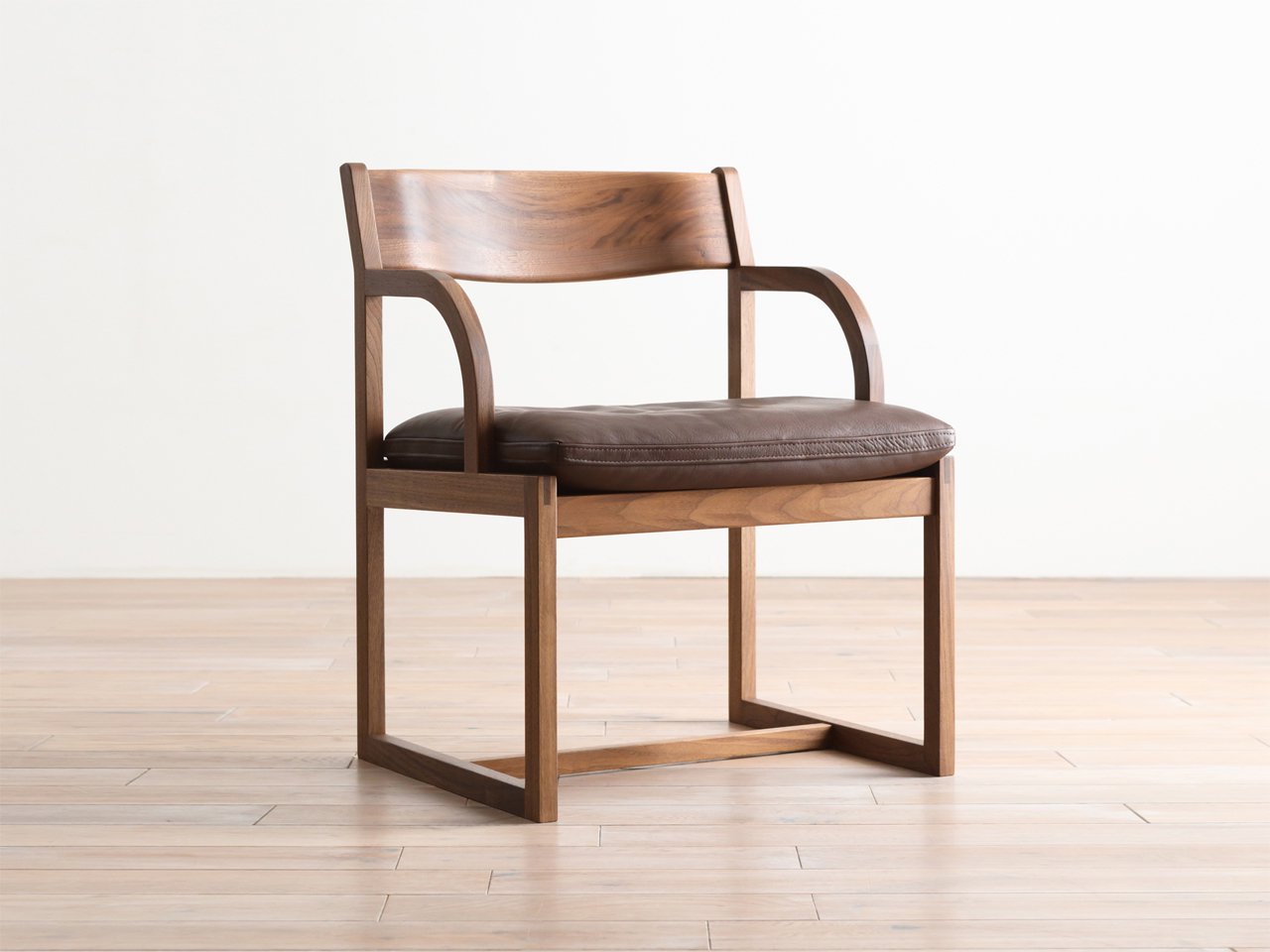 CORNICE LD CHAIR