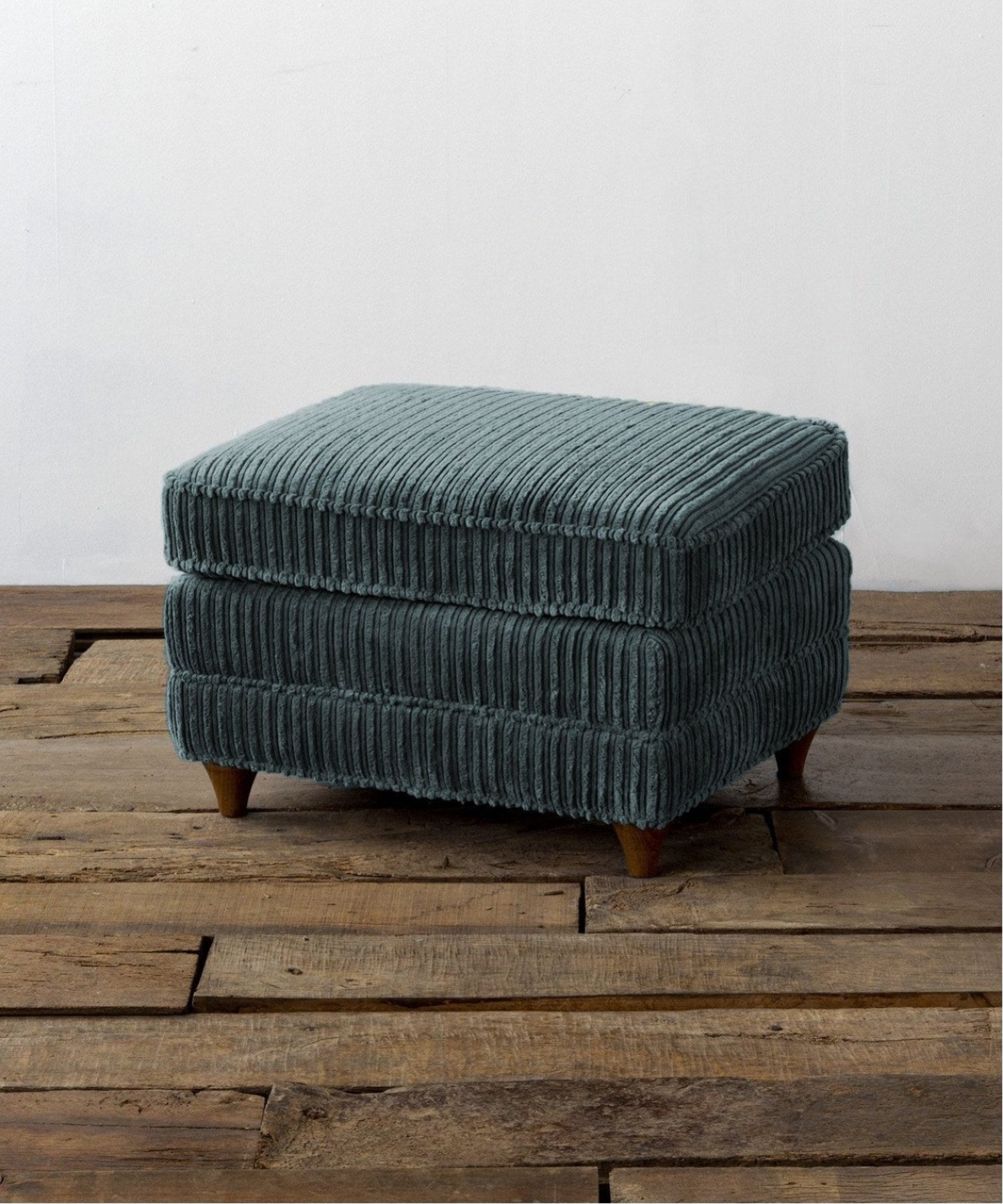 LAKEWOOD OTTOMAN