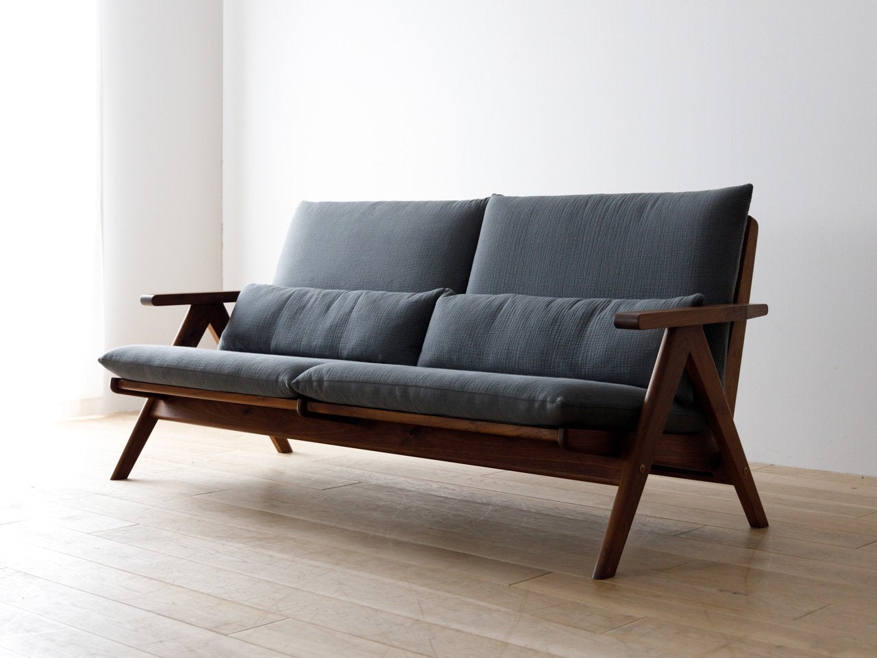 PACE SOFA (168/182)