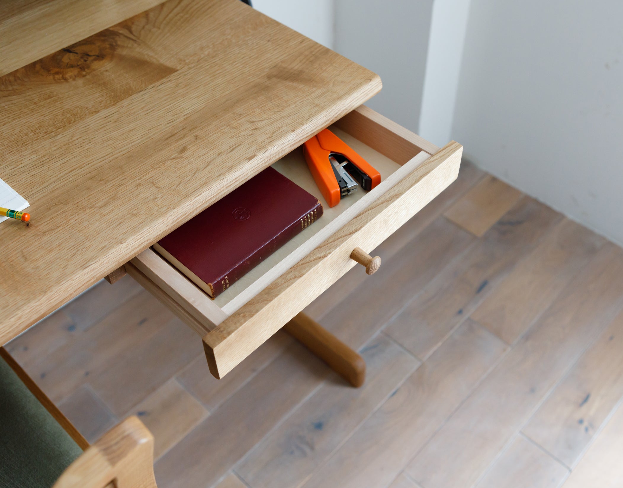 FUTORO DESK 115