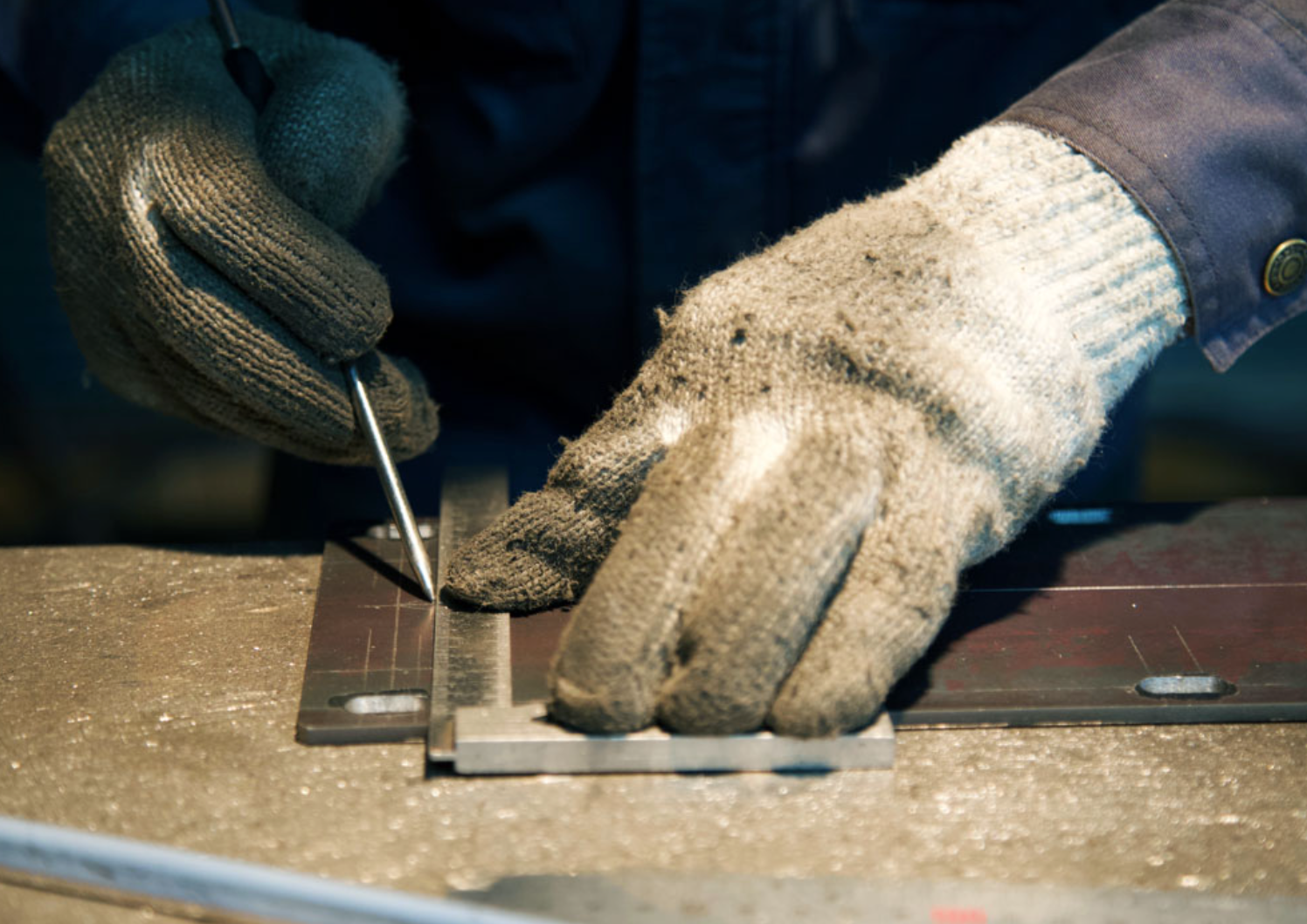 FLAT STEEL TABLE