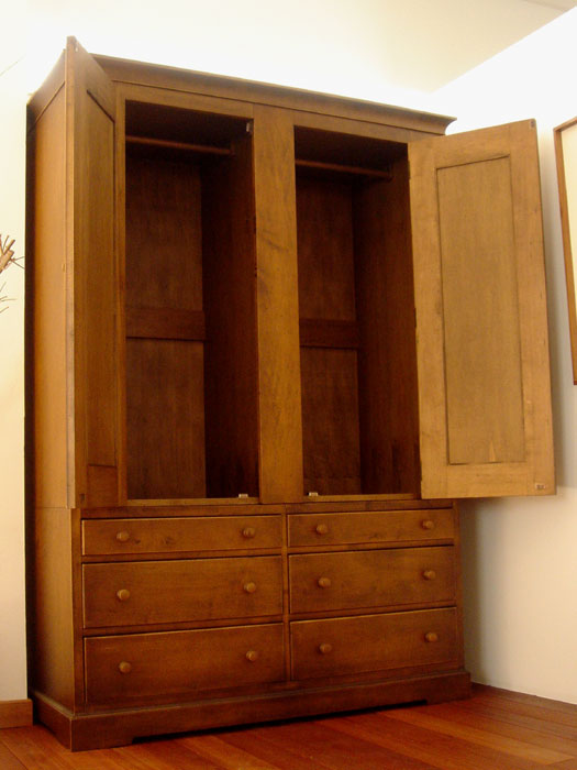 SHAKER WARDROBE 137