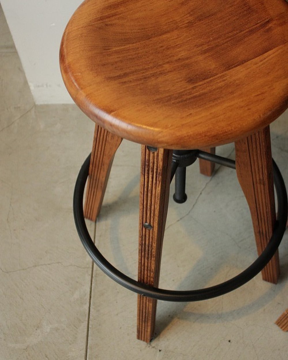 IRVIN STOOL