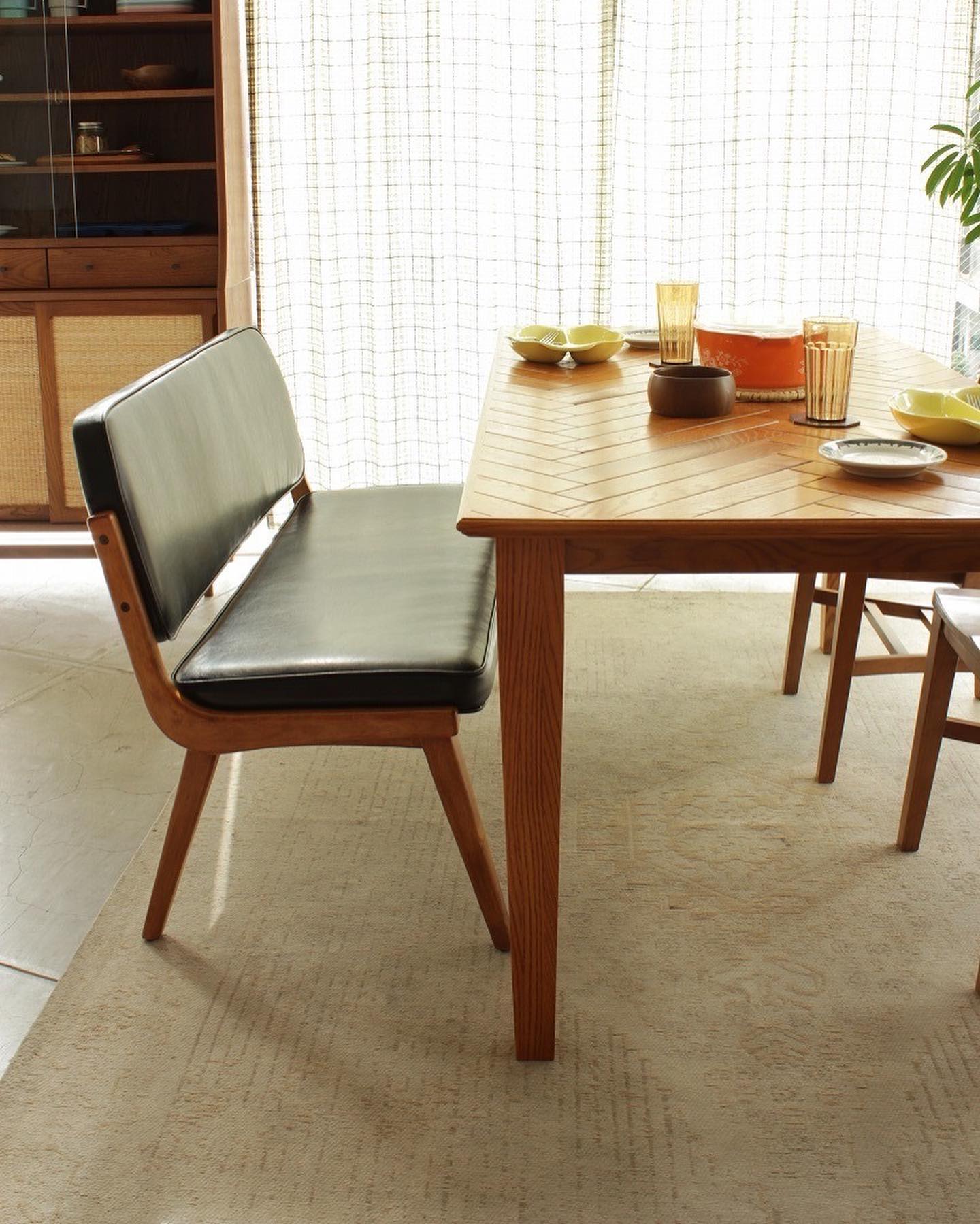 WARNER DINING TABLE ( HERRINGBONE / STANDARD )