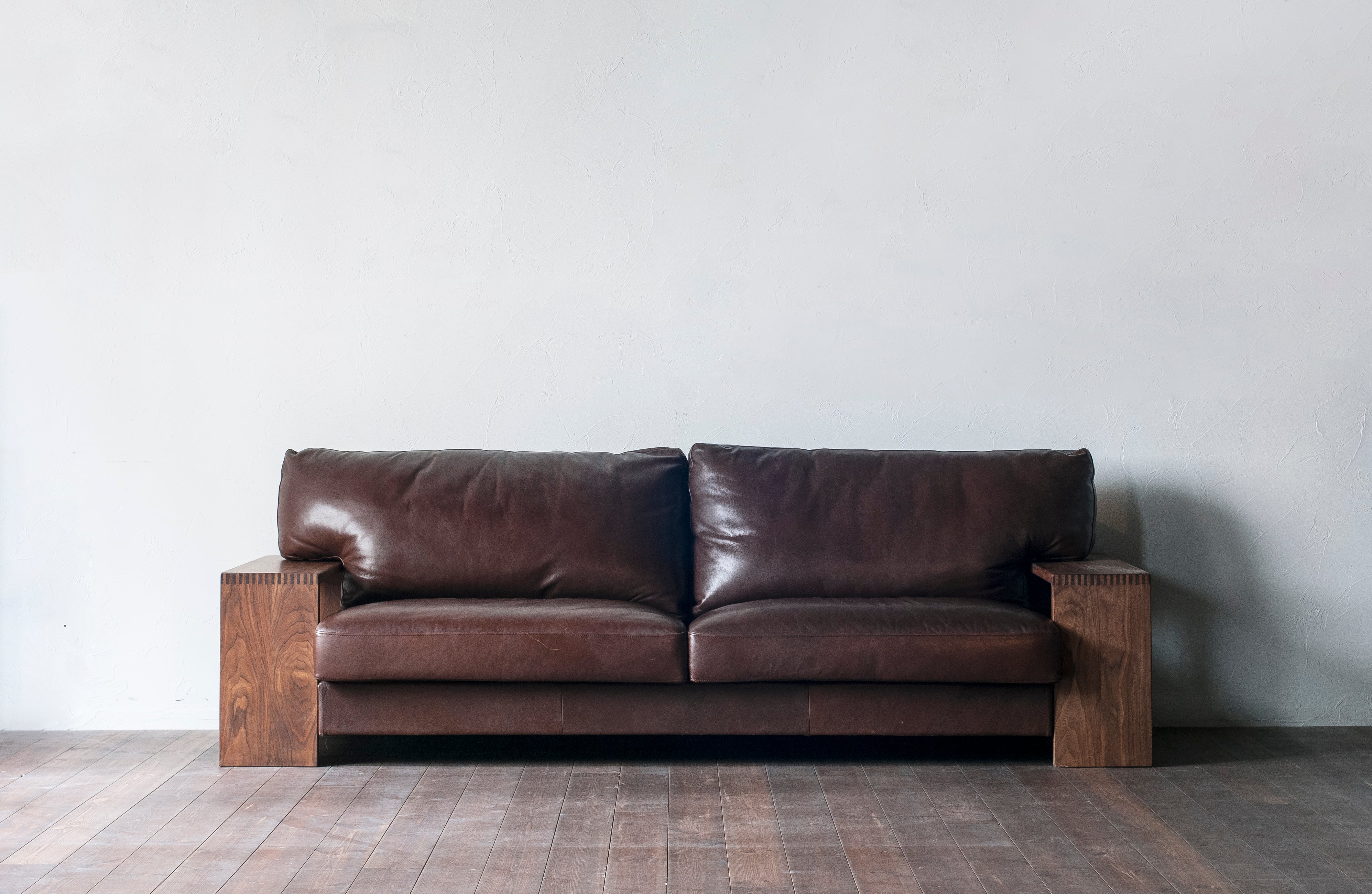 ROBAN SOFA / OTTOMAN