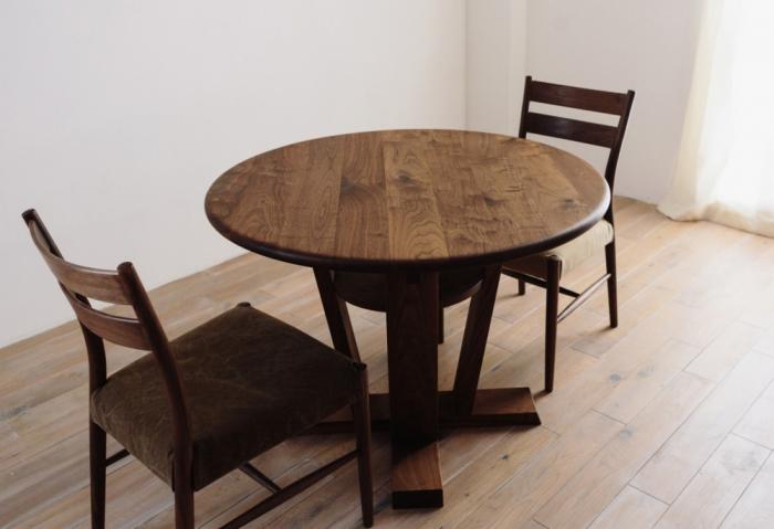 FREX CIRCLE DINING TABLE