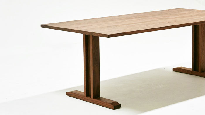 RITZ LOW DINING TABLE W1400