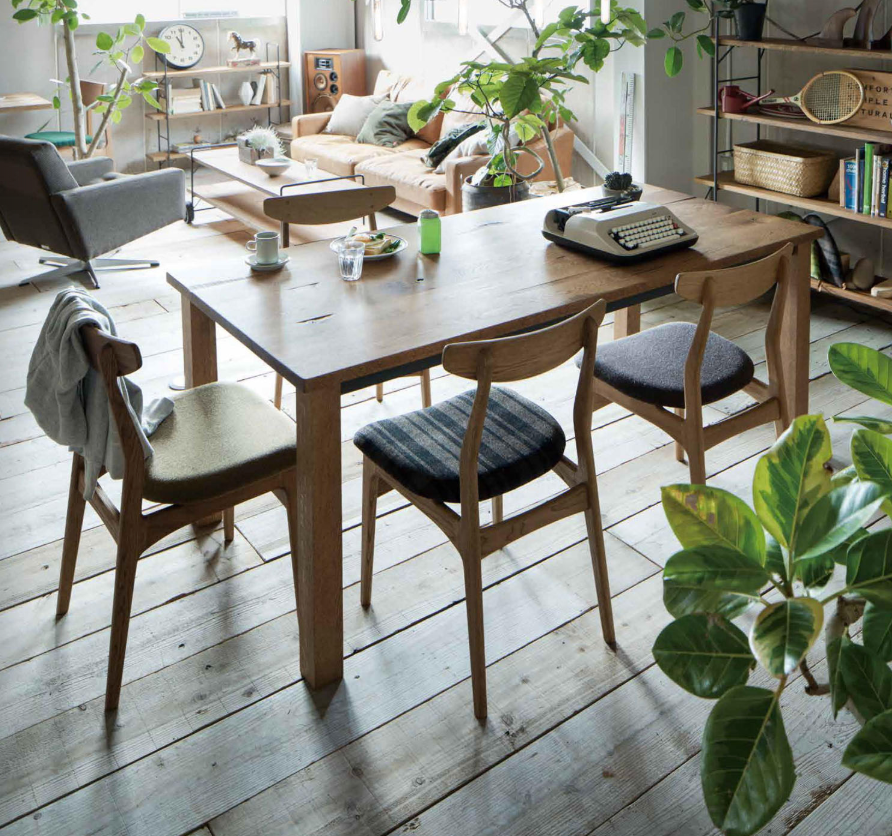 PORTLAND DINING TABLE