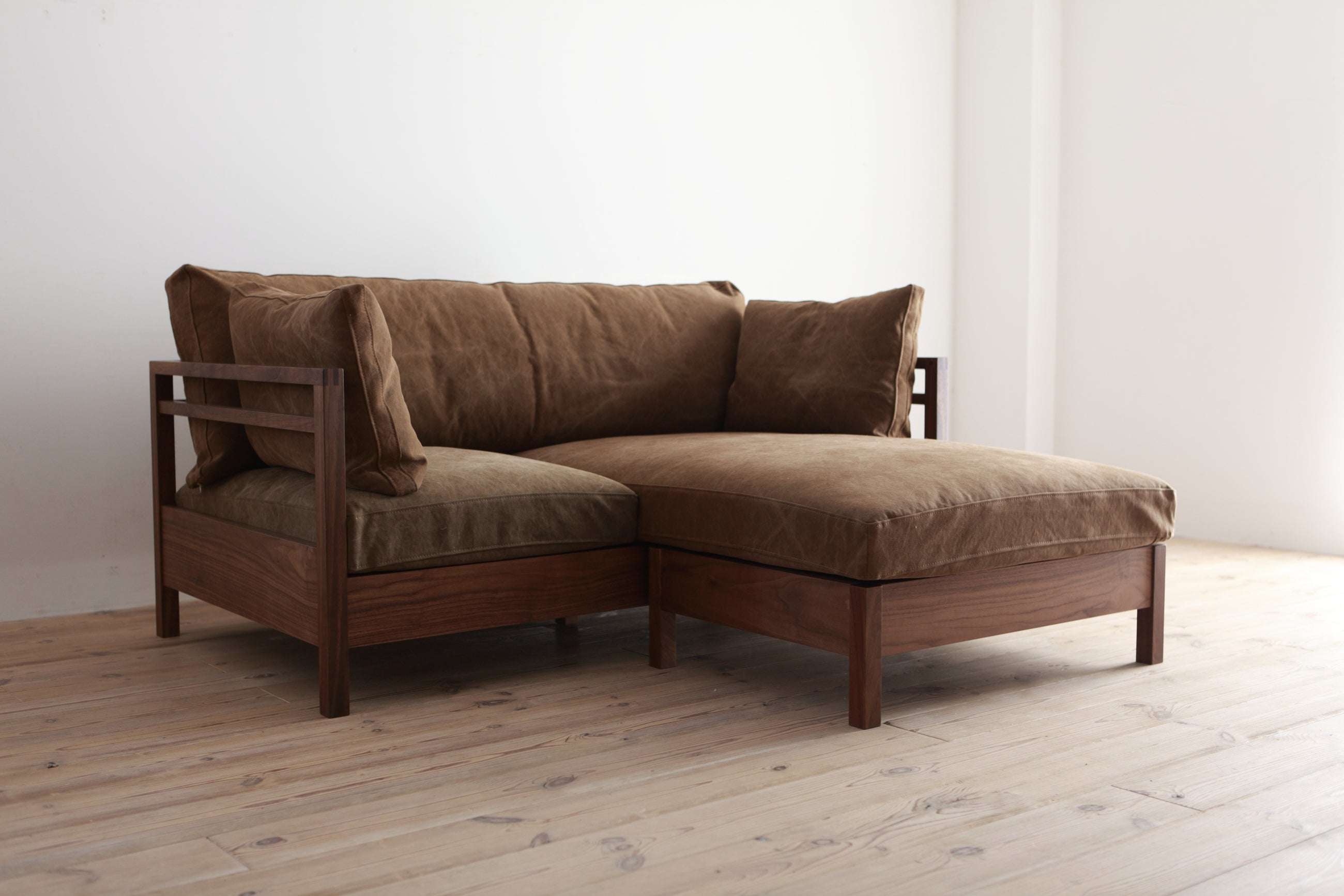 RIPOSO SOFA 140