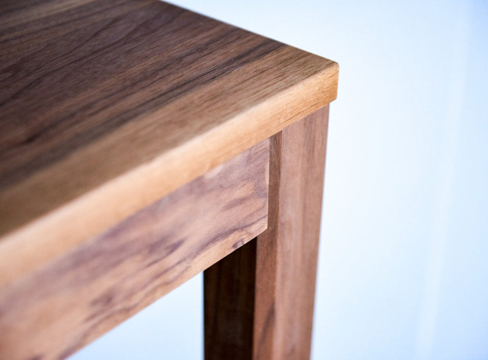 KI TO KAZE DESK (SQUARE LEG)