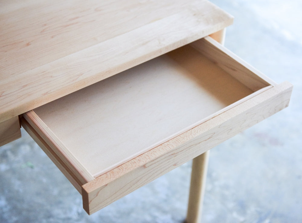 KI TO KAZE DESK (SQUARE LEG)