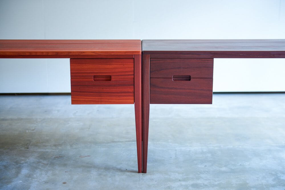 KIVA DESK (11 - 14) (WALNUT/PADOUK)