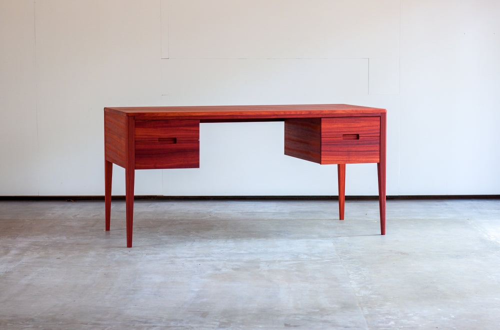 KIVA DESK 15 (WALNUT/PADOUK)