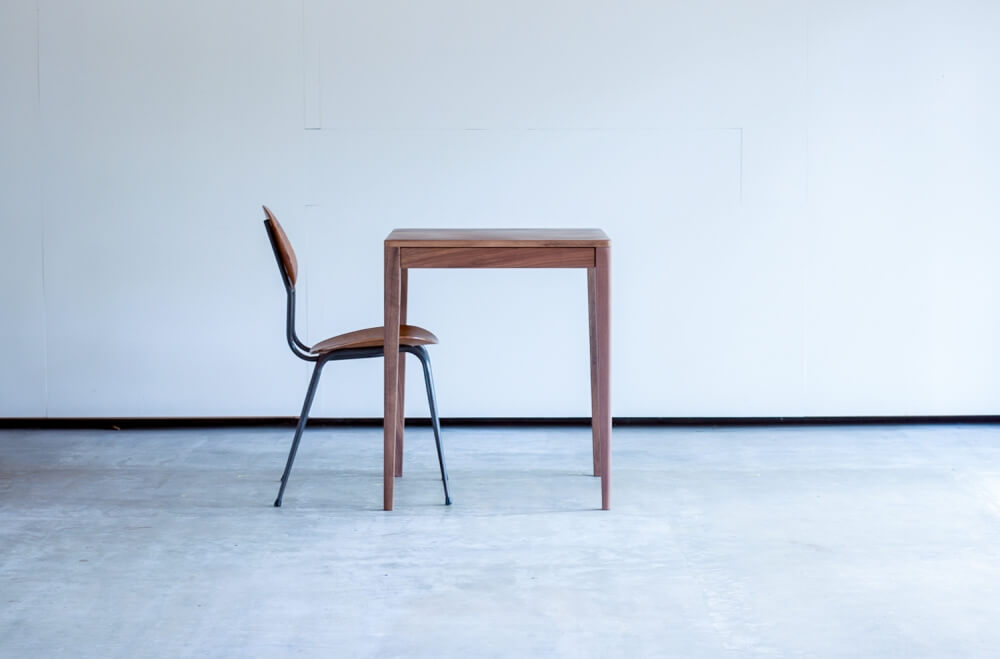 KIVA 6 DESK (WALNUT/PADOUK)