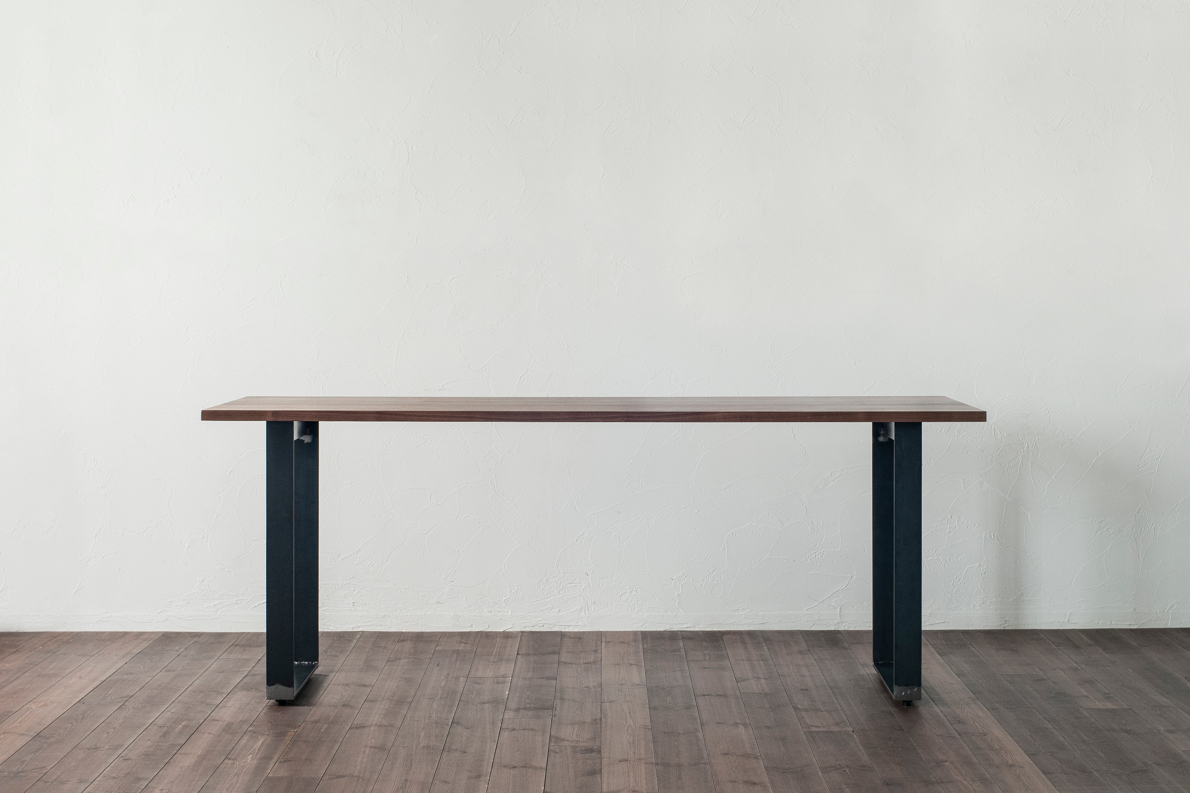 FLAT STEEL TABLE